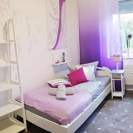 Lägenhet Elena Flat Lavendel Zentrum *