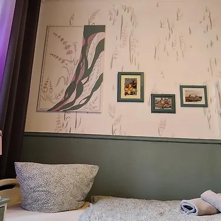 Elena Flat Lavendel Zentrum