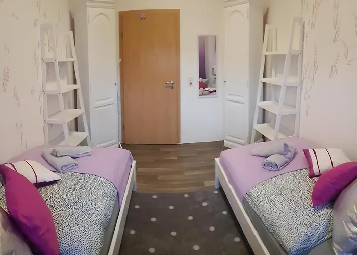 Elena Flat Lavendel Zentrum *