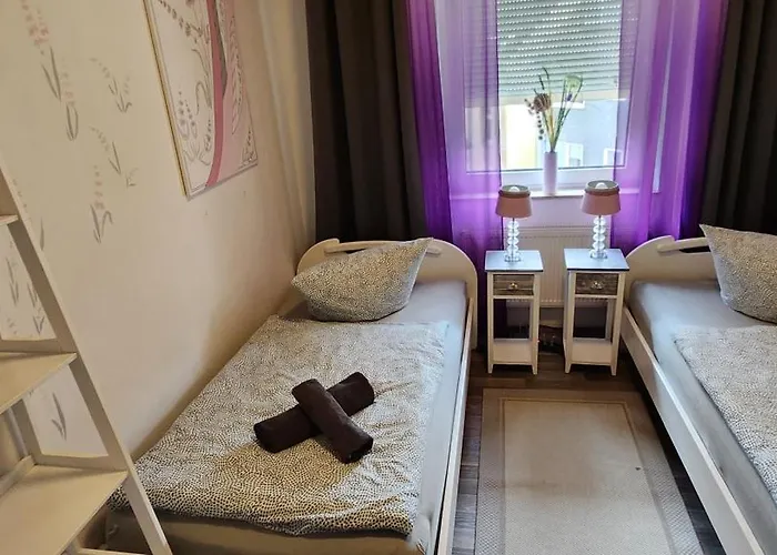 Elena Flat Lavendel Zentrum * دوسبرغ